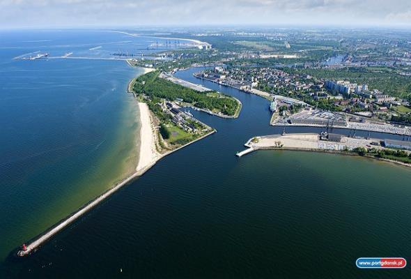 Polskie porty: Boom inwestycyjny i obawa przed ekspansją Kaliningradu